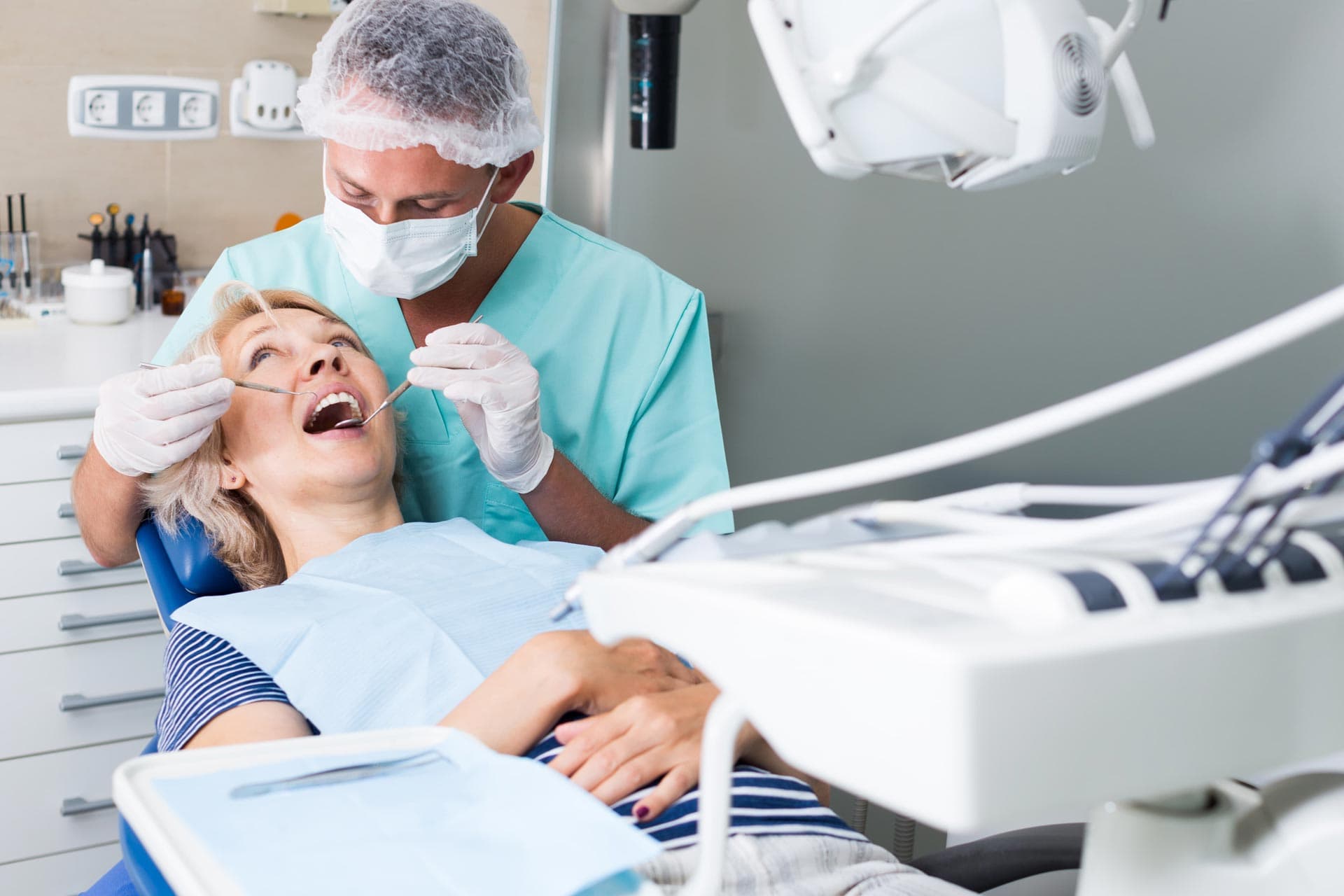 ¿Necesita a un experto en periodoncia? ¡Llame!