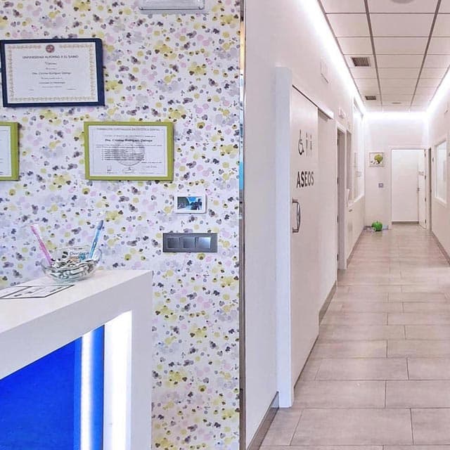 Clínica de odontología general de referencia en Ourense